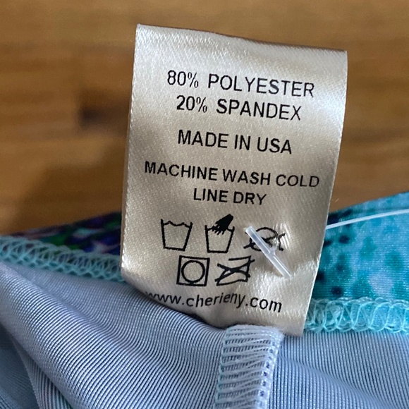 Capri Leggins / BUNDLE & SAVE/ Print: Blue Snake - Picture 3 of 4